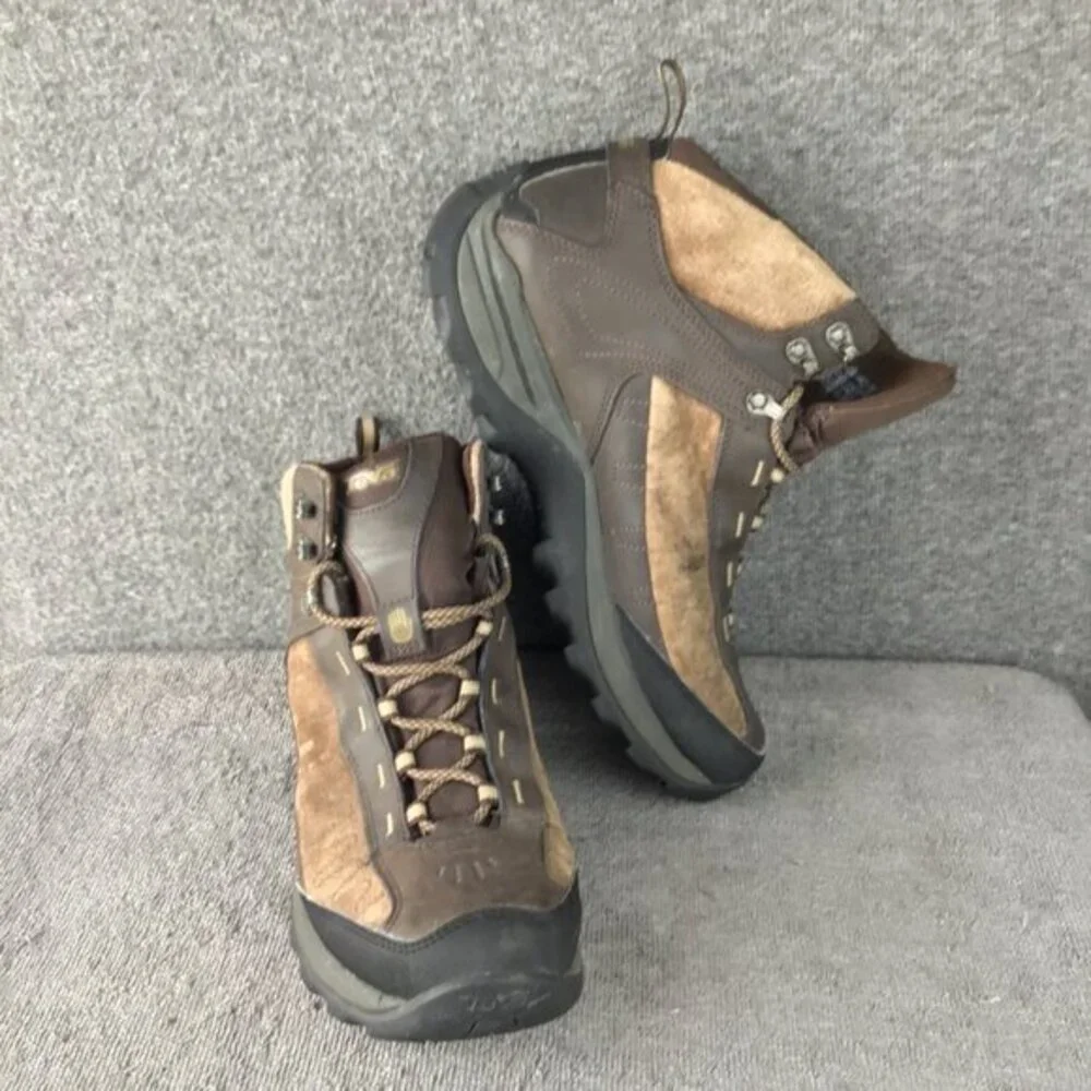 Teva Mens Shocpad Waterproof Hiking Boots Brown Size 11 EUC